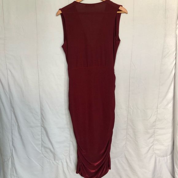 MISSGUIDED Wine Colored Ruched Midi Dress - Picture 3 of 8